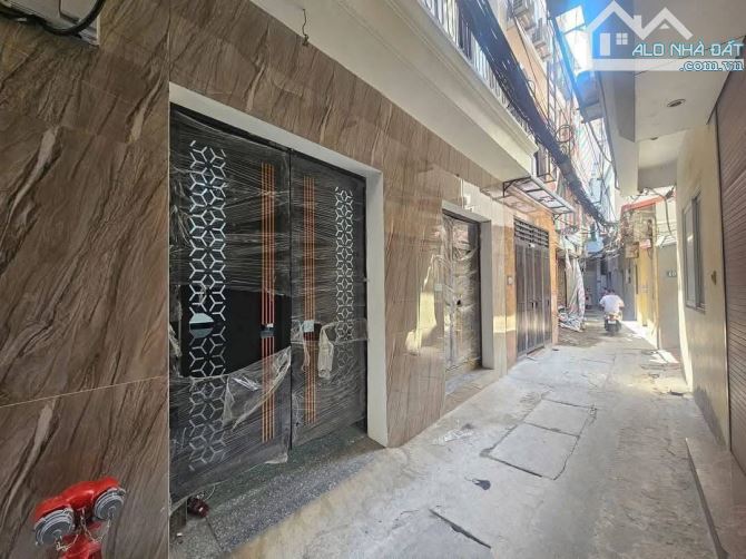 BÁN CCMN 58 NGUYỄN KHÁNH TOÀN 58M2 7 TẦNG THANG MÁY - DÒNG TIỀN 70 TR/THÁNG - GIÁ 15,7 TỶ
