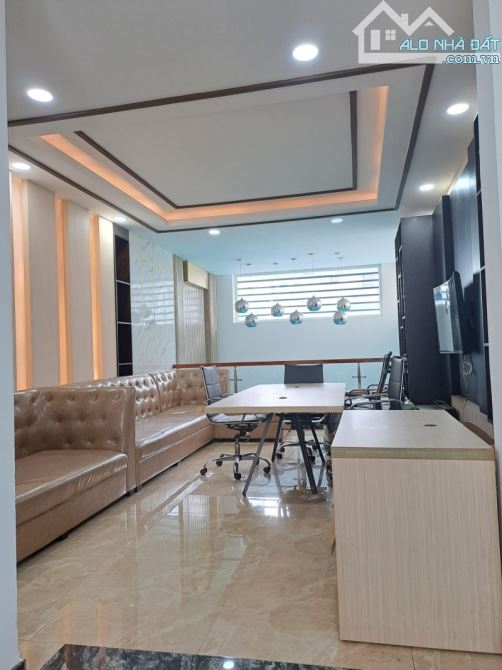 NHÀ ĐẸP 5 TẦNG – HXT DƯƠNG QUẢNG HÀM, P6, GÒ VẤP - NT CAO CẤP – GARA – 130M² – CHỈ 16.9 TỶ - 10