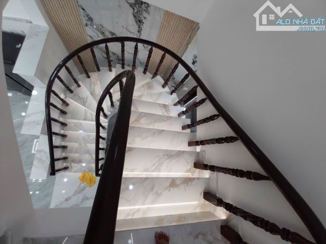Nhà đẹp 1 xẹt Trần Thị Năm 4x22m 3 tầng, hẻm 8m. Chỉ 7 tỷ 7. - 10