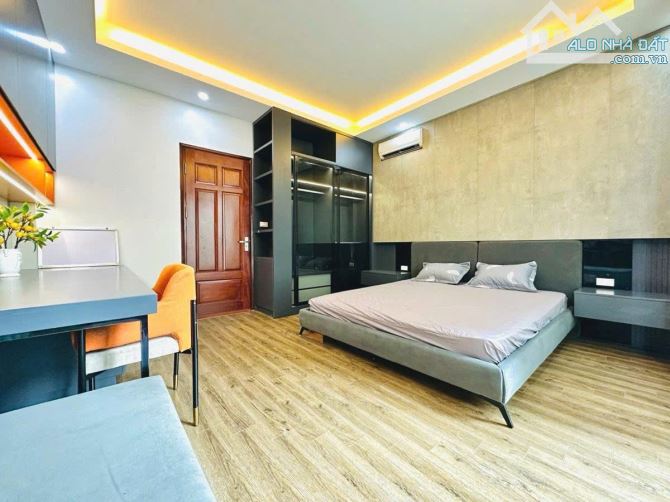 Bán nhà đường Bờ Sông Sét diện tích 34m2, xây 5 tầng. Mặt tiền 4.7m. Giá 9.5 tỷ . - 11