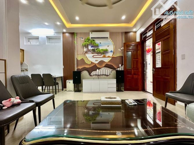 💝 BÁN NHÀ ĐẸP 3 TẦNG LÔ GÓC – FULL NỘI THẤT ĐẸP– PHẠM TỬ NGHI, LÊ CHÂN - GIÁ CHỈ 2,95 TỶ - 1
