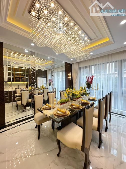 Bán nhà Việt Hưng, Long Biên: 32m2, 5 tầng, 6.5 tỷ, ô tô tránh, full nội thất, ở ngay - 1