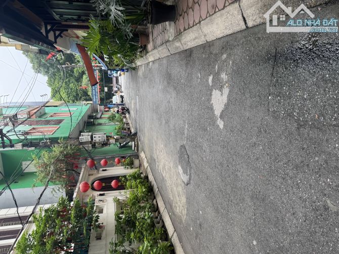 PHÂN LÔ Ô TÔ CẦU GIẤY 50m RỘNG 3.6m NHÀ 3 TẦNG GIÁ 12 Ty8 - 1
