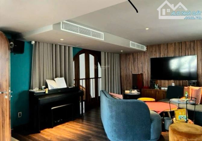 Biệt thự sang trọng đường Trần Khắc Chân, Quận 1, kết  hầm 7 tầng có hồ bơi nội thất có gu - 1