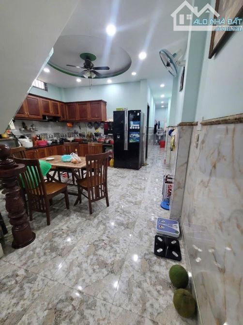 BÁN NHÀ TRƯỜNG CHINH Q12 - 2 TẦNG 96M2 - HẺM XE HƠI - 5.16 TỶ - 1