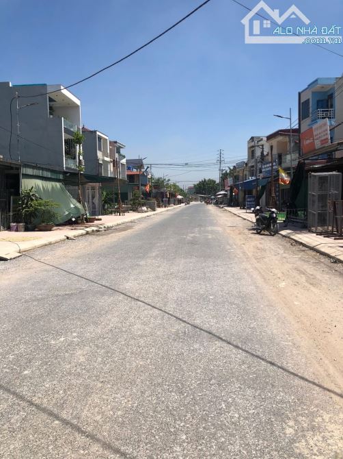 Nhà mặt phố 2 tầng, tại An Mỹ Quỳnh Phụ Thái Bình gần chợ trường học, diện tích 108m2, gi - 1