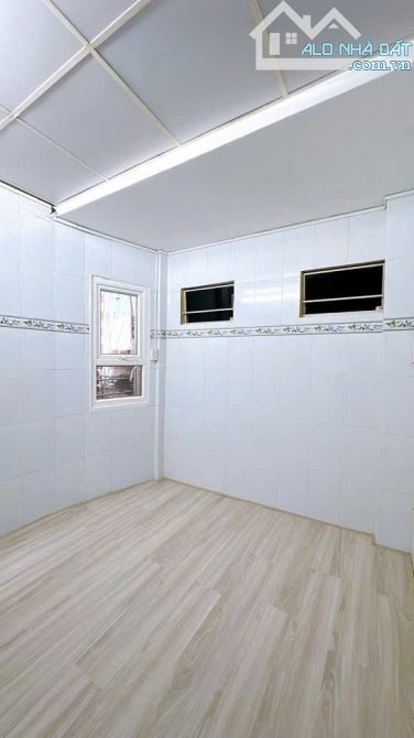 Nhà 2 tầng, không LG, không QH, SHR, Tôn đản, 1,64 tỉ. - 1