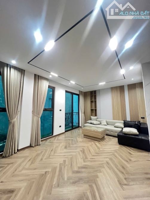 Hot !!! Nhà Đỗ Đức Dục – Mới Cứng, 5 Tầng Thang Máy – 10m ô tô ! - 1
