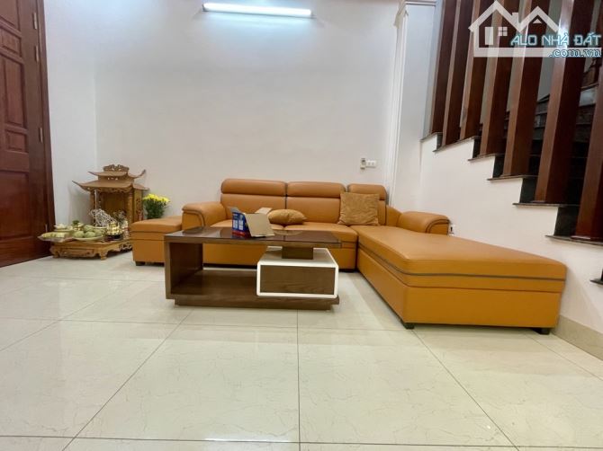 BÁN NHÀ THẠCH BÀN 77M2–  5 TẦNG – NỞ HẬU TÀI LỘC – NỘI THẤT ĐẦY ĐỦ, GẦN MẶT PHỐ Ô TÔ - 1