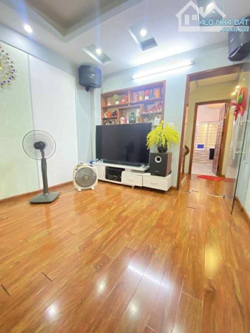 Cho thuê nhà ở quanh Di Trach, Lai Xá, oto đỗ cửa. - 1