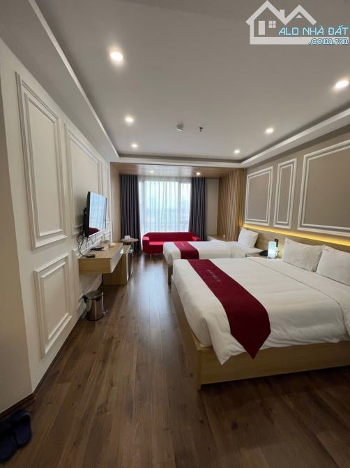 Bán Toà Khách Sạn Lê Đức Thọ 210M-9 tầng-42 phòng - dòng tiền 350trieu/tháng - 1