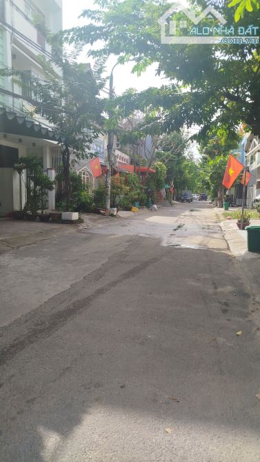 Bán nhà mặt tiền đường Bàu Năng 1 gần Lý Thái Tông và Hoàng Thị Loan - 1