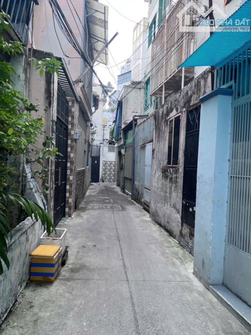 BÁN NHÀ HẺM GẦN CHỢ NGUYỄN ĐÌNH CHIỂU PHAN XÍCH LONG P3 GẦN TRƯỜNG HỌC CHỈ  5🧄5 - 1
