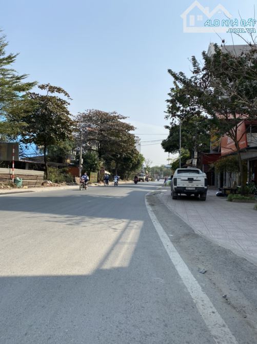 MẶT TL427 BÁN 100M2 3 XE CÔNG TRÁNH ,KINH DOANH  ĐỈNH - 1