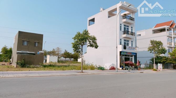 Chính chủ bán gấp lô đất lô đất diện tích 125m2 KDC Tân Đô sổ sẵn, công chứng ngay - 1
