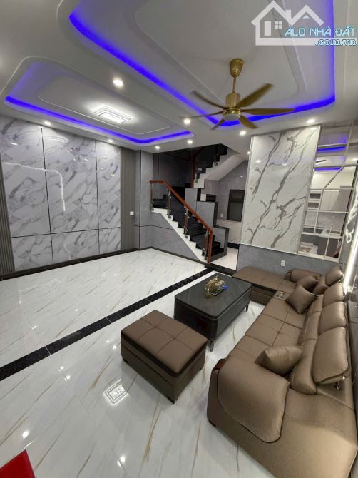 Bán nhà phố  đẹp Phường Hố Nai. Gần trường Nguyễn Chi Phương - 1