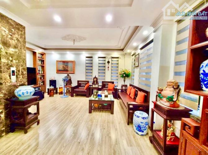 NHÀ ĐẸP THANG MÁY PHÂN LÔ LÁNG HẠ CẦN BÁN GẤP DT62m2- VỈA HÈ+ Ô TÔ MẶT TIỀN RỘNG - 1