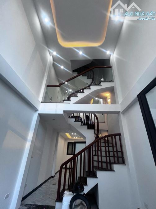 Bán nhà mới đẹp full nội thất vị trí đắc địa gần Aeon Mall Hà Đông - 1