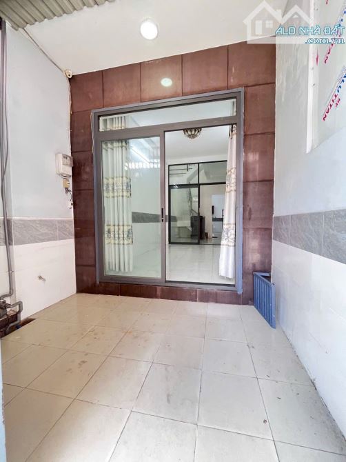 Nhà đẹp hxh Bùi Minh Trực hơn (50m2) 2PN, gần mặt tiền hẻm thông - 1