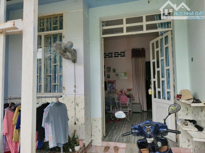 Cần bán gấp căn nhà cấp 4 ở 1 / Đ. Nguyễn Thị Sáu , Bà Điểm , Hóc Môn 80m2 SHR giá 955tr - 1