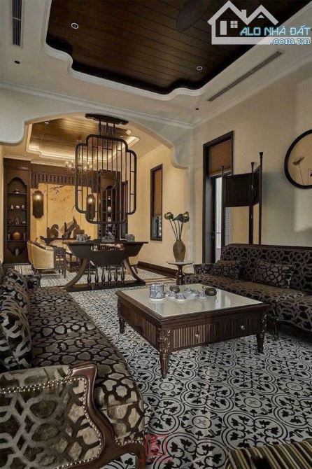 Chính chủ gửi bán biệt thự Cao Bá Quát, Ba Đình,diện tích 420m2,mặt tiền 16m,xây 5 tầng - 1