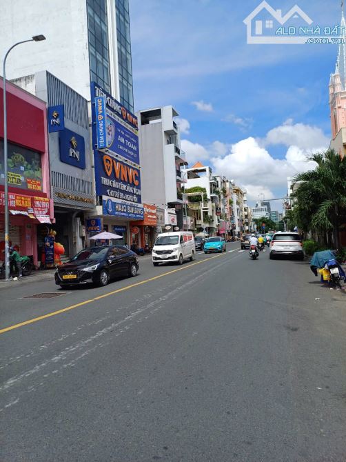 SIÊU PHẨM mặt tiền Nguyễn Trãi, Quận 1, DT 4.9x18m,CN 88m2 ,4 tầng,HĐT 120 tr/th,giá 39 tỷ - 1