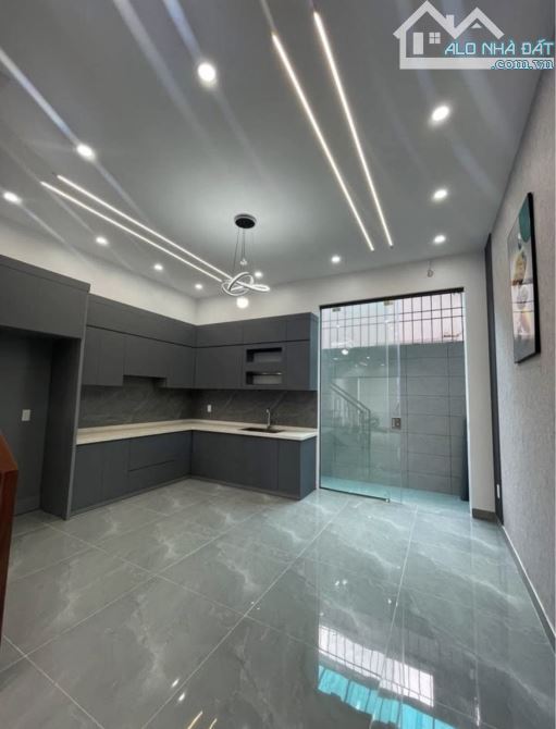 Ngộp vốn bán gấp nhà Trần Khắc Trân - Quận 1 Giá 5tỷ990/ 63m2 sổ hồng riêng - 1