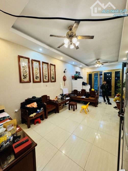 BÁN NHÀ TAM TRINH GẦN MẶT PHỐ 72M2- GIÁ 10 TỶ - 1