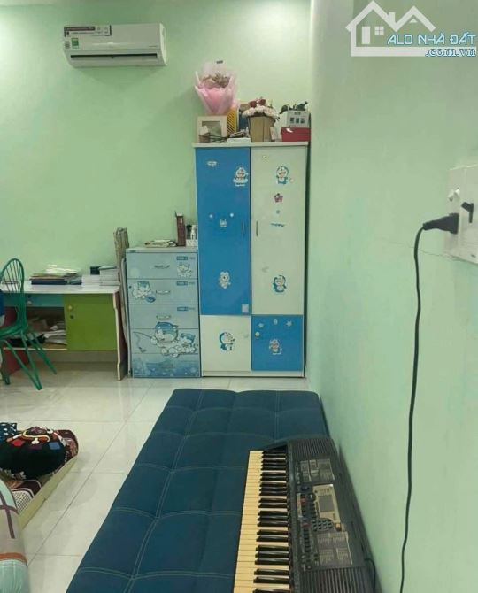 Bán nhà 1 trệt 1 lầu ở KDC Bà Điểm Hóc Môn 5x16 ( 80m2 ) 1 tỷ 1 Sổ hồng riêng sang tên - 1