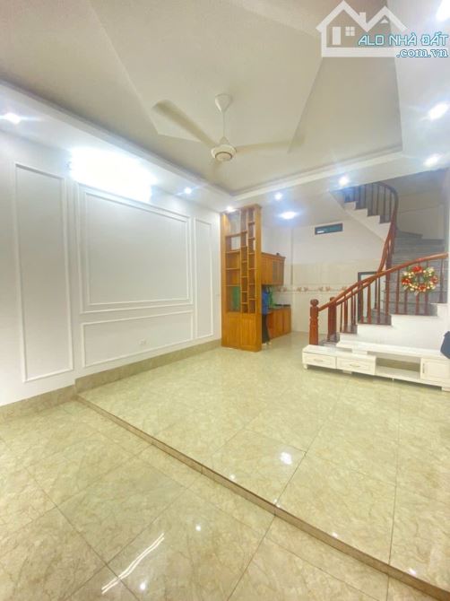 NAM DƯ , 40M2 x 5T MỚI , MẶT TIỀN 4,3M , NHÀ DÂN XÂY KIÊN CỐ , NGÕ THÔNG , 7,15 TỶ - 1