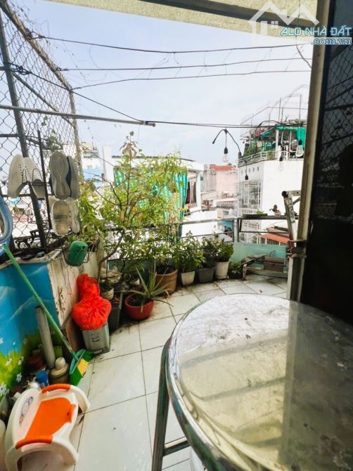 35M2 CMT8 HẺM THÔNG, 3 TẦNG, NỞ HẬU, 4ty5 - 1