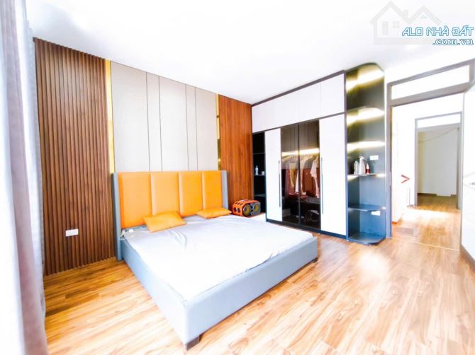 LÔ GÓC – THANG MÁY – Ô TÔ TRÁNH – SÁT KĐT VĂN PHÚ 6 TẦNG - 1