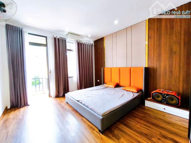 LÔ GÓC – THANG MÁY – Ô TÔ TRÁNH – SÁT KĐT VĂN PHÚ 6 TẦNG - 1