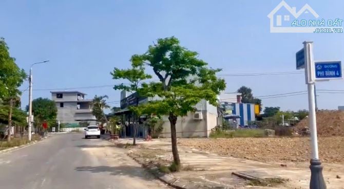 GÓC 247 M2 GẦN VÕ CHÍ CÔNG, KHU VỰC SẦM UẤT CỦA NAM HOÀ XUÂN - 1