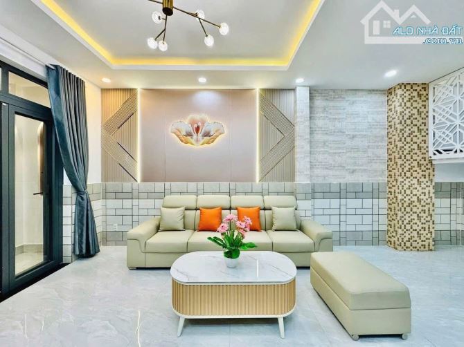 TC nhỉnh 3 Tỷ có ngay nhà Đặng Thùy Trâm, Bình Thạnh. DT: 58.8m2. SHR, hẻm xe hơi - 1