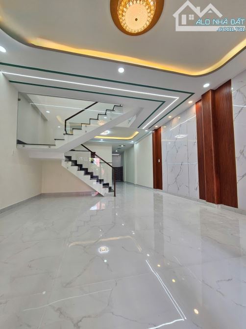 NHÀ 2 TẦNG BTCT XUÂN THỚI ĐÔNG HM - DT 88m2 SHR HẺM OTO GIÁ 4T580 - 1