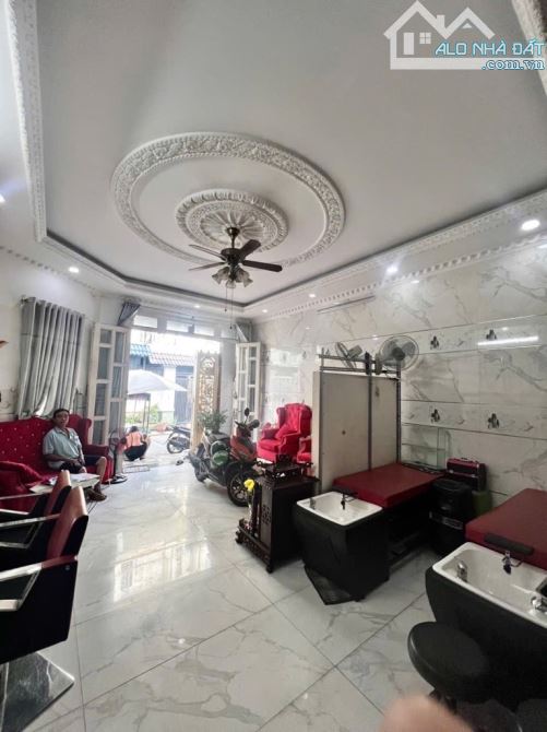 NHÀ 4 TẦNG - VỪA Ở KD - NGANG LỚN GẦN 6M - FULL NỘI THẤT CAO CẤP - NGAY MÃ LÒ  GẦN LÊ VĂN - 1