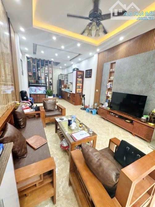 BÁN NHÀ  TĐC LẠC THỊ  40M 5 TẦNG- NHỈNH 8,6 TỶ- VỊ TRÍ VÀNG ĐÓN ĐẦU VÀNH ĐAI 3. - 1