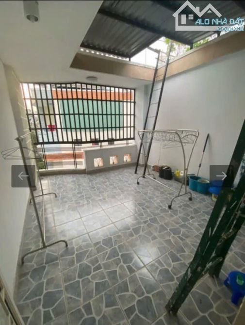BÁN GẤP TRONG THÁNG - CÁCH MẠNG THÁNG TÁM - 5.4M X 15M - 4 TẦNG - 9.5 TỶ - 1