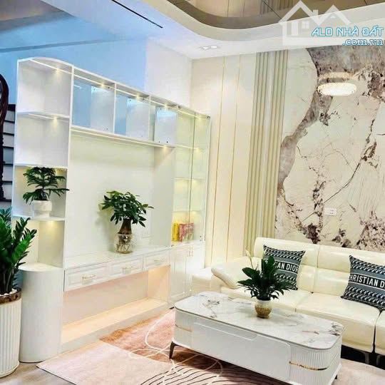 Bán gấp Đê La Thành ,36M2 6T, 3 ngủ rộng ,ngõ thoáng, nhà đẹp mới ở ngay - 1
