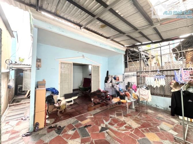 Bán Nhà Cấp 4 Hẻm Xe Hơi 82m2_5.6x15m Giá Chỉ 6.3 Tỷ  Đường số 2 Gần Ga Metro Trường Thọ, - 1