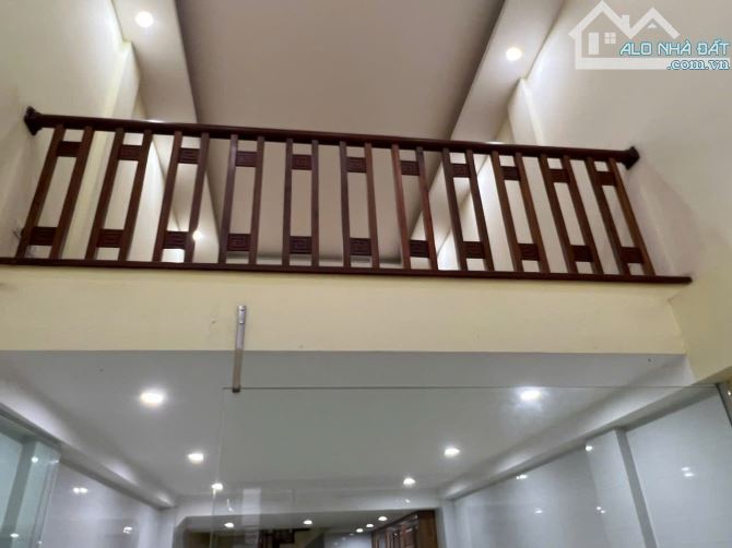 Cho thuê nhà nguyên căn ngõ 88 Vương Thừa Vũ 40m, 5 tầng, full đồ. - 1