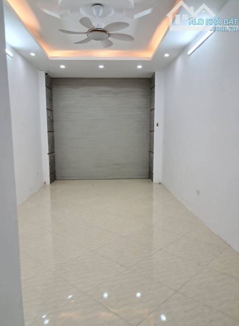 Bán nhà Kim Đồng, 48m2, đường rộng có vỉa hè, kinh doanh tốt - 1