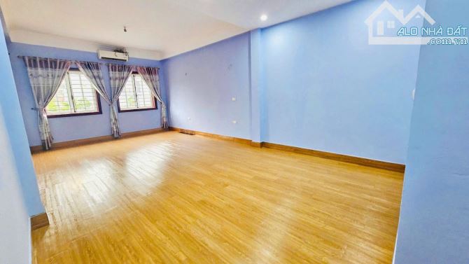 Bán căn 5 tầng gara oto thoáng trước gần KĐT Định Công - 1