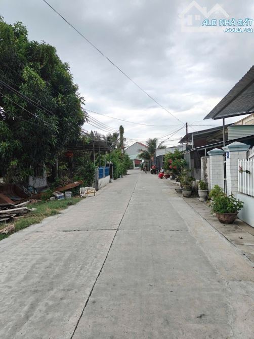 Bán lô đất xây biệt thự - mặt tiền đường Xuân Lạc - Vĩnh Ngọc. Giá 5 tỷ 100 - 1