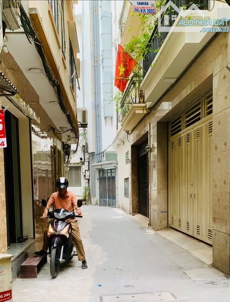 PHÁO ĐÀI LÁNG- CHỈ 8 TỶ- 5 Tầng- XÂY MỚI- Ô TÔ Tránh CÁCH 20m - 1