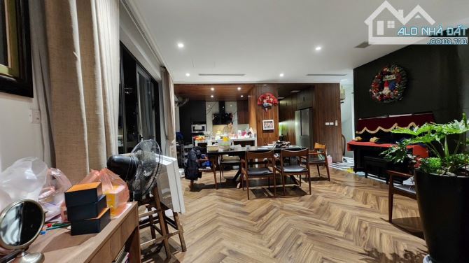 Siêu Víp Ngã Tư/ 79.8 tỷ/ 158 m2/6 Tầng - 12