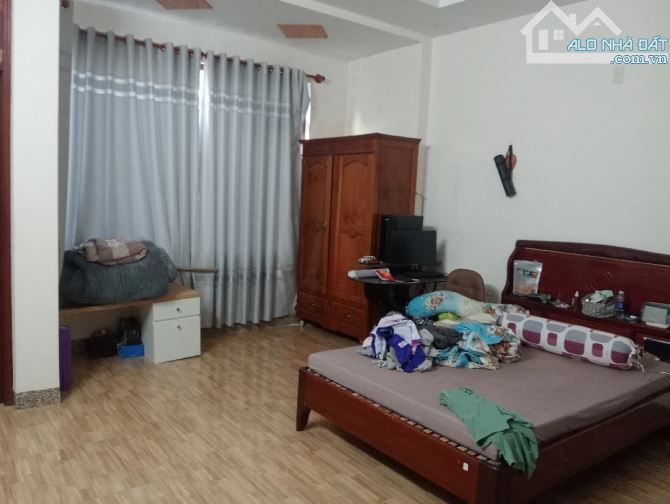 Nhà 3 tầng mặt tiền Đào Nguyên Phổ, gần biển Nguyễn Tất Thành - 14