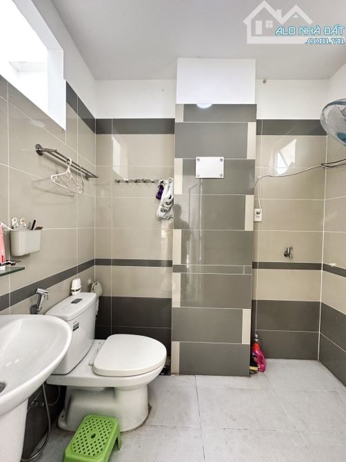BÁN NHÀ PHÚ NHUẬN HẺM XE HƠI - 6 TẦNG - Ô TÔ 7 CHỖ - HẺM KINH DOANH - 2