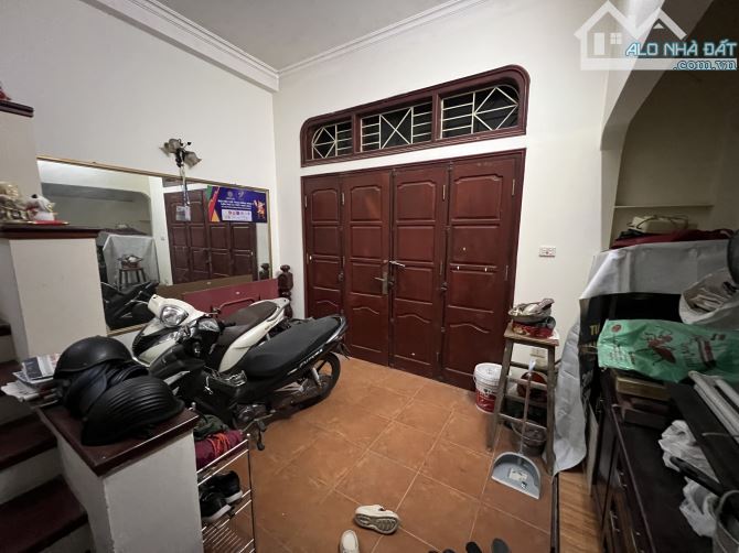 Yên Hoà, 60m, 5ngủ, Ngõ 3 gác thông, 20m ra phố, Kinh doanh, Dân xây đẹp, Sổ vuông nở hậu - 2
